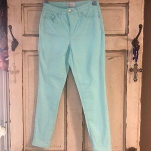 crown & ivy High-Rise Skinny Jeans in Light Aqua